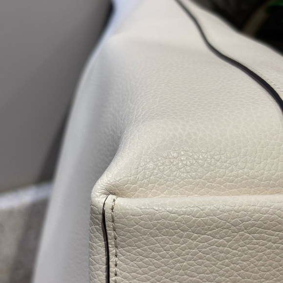 Coach Leather Tote in White w/ silver hardware - Picture 5 of 13